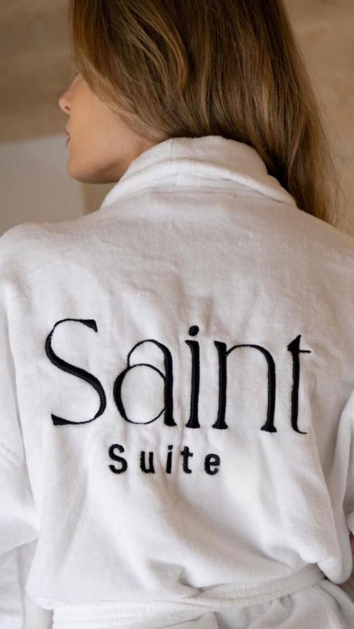 The Saint Stays Бари Екстериор снимка